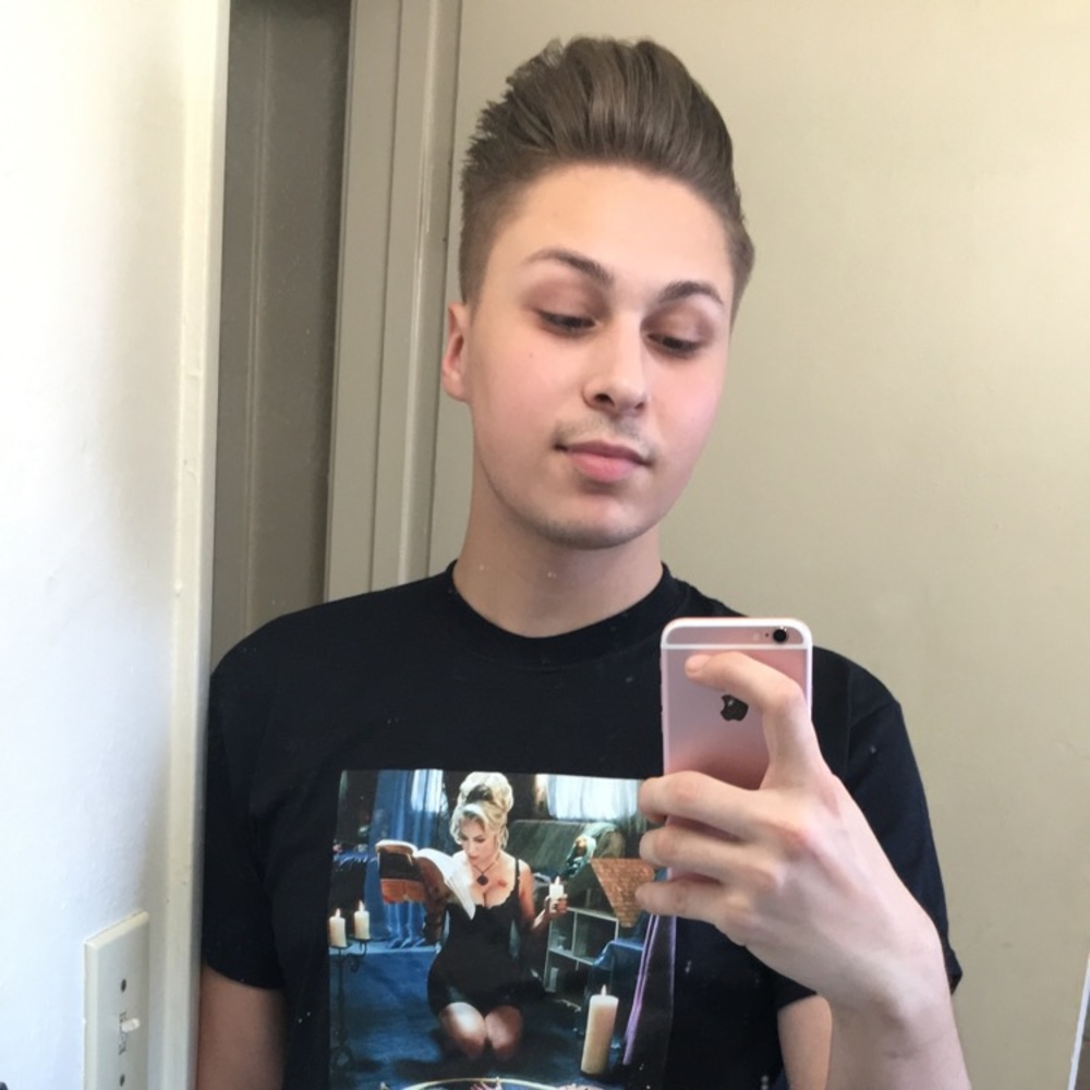 Meet your Posher, Tyler